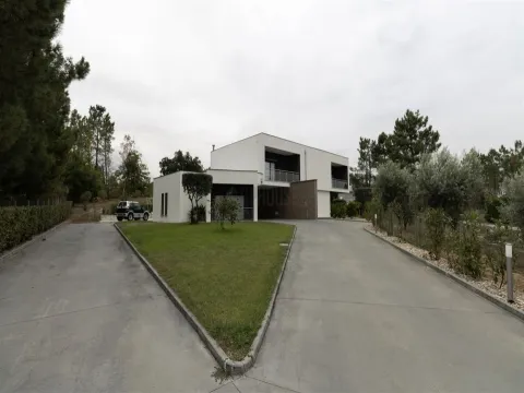 Moradia Isolada T3+1 – Sátão, Viseu