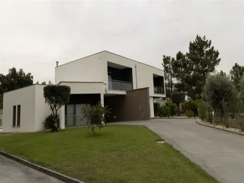 Moradia Isolada T3+1 – Sátão, Viseu