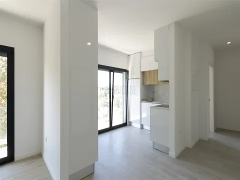 Apartamento T1 NOVO, Junto ao Centro de Viseu
