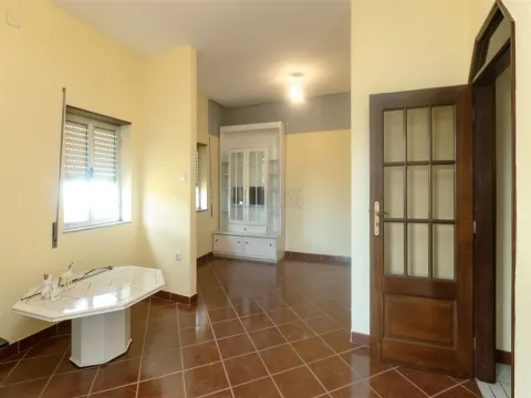 Moradia T3 na Freguesia de Santos Evos, Viseu