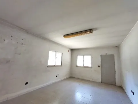 Arrendamento / Armazém / Carnide / Pombal