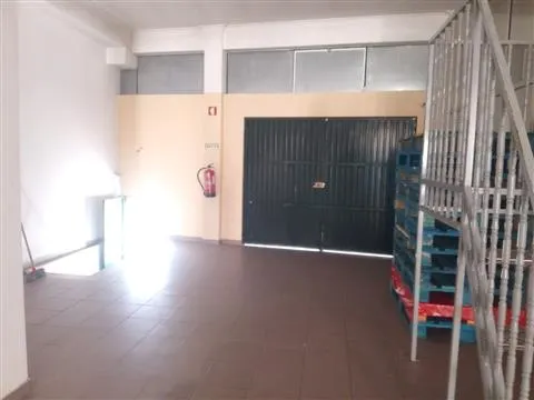 Loja para venda na Gândara dos Olivais