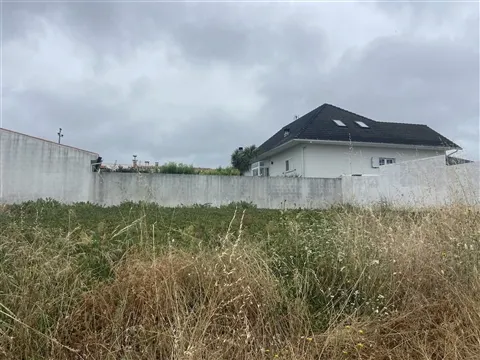 Terreno Urbano para construção / Vieira de Leiria / Marinha Grande