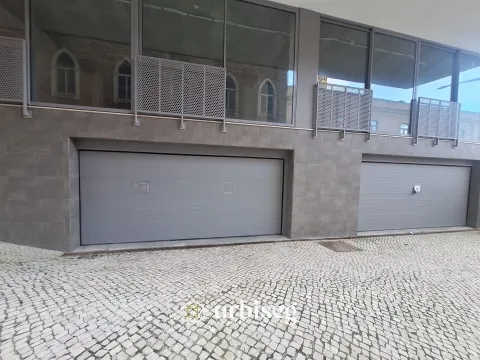 ARRENDA-SE | LUGAR DE GARAGEM — EDIFÍCIO BELLEVUE