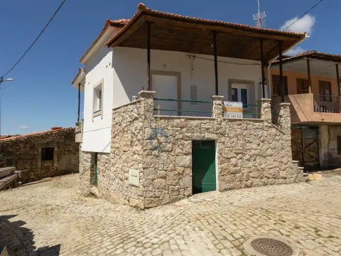 Moradia para Restaurar T2+1