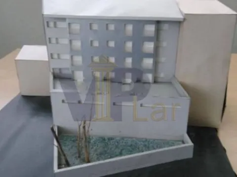 Land 1500m from H. S. João - Located 4 minutes from Hospital de S. João and 350m from Porto