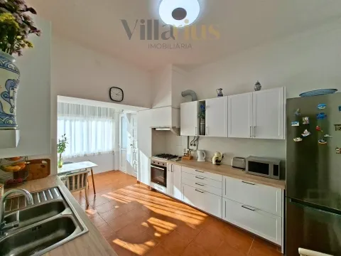 Refurbished 4 Bedroom Apartment in the Historic Area of Tomar