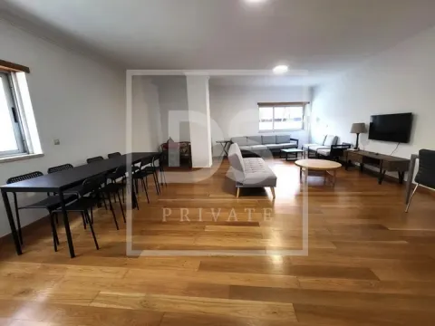 Apartamento T4
