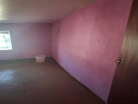 Moradia para Restaurar T2