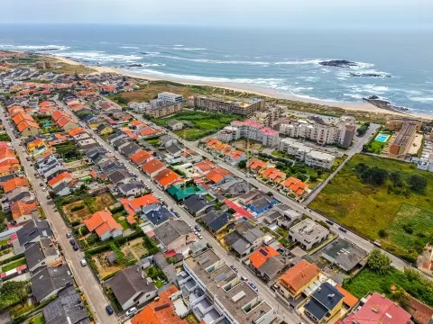 Moradia Banda T3 Mindelo Praia