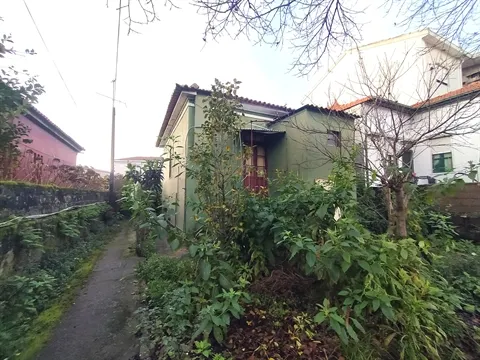 House T4