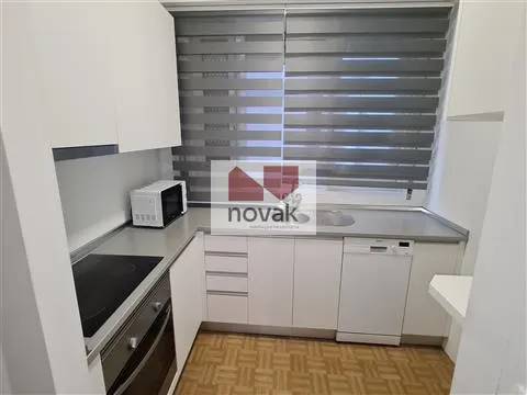ARRENDAMENTO -  Apartamento na Av. dos Banhos
