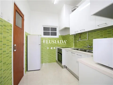 Apartamento T3 próximo Faculdade de Economia