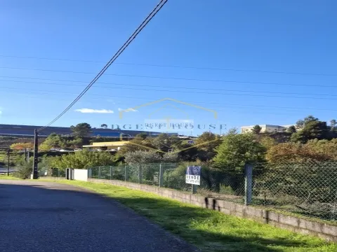 Terreno com viabilidade de construção