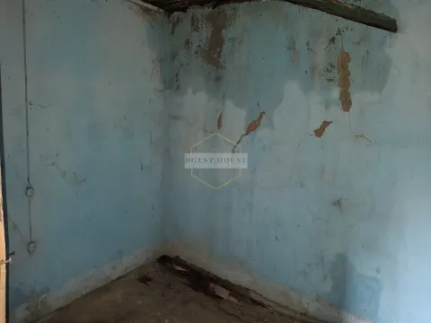 Moradia para restaurar em Oliveira de Frades