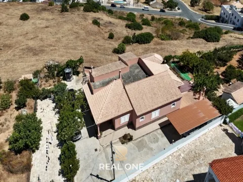 Villa privada en Semarias - Galé, con 2.000 m2 de terreno