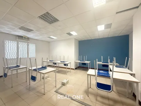 Magasin à Albufeira avec 206 m2