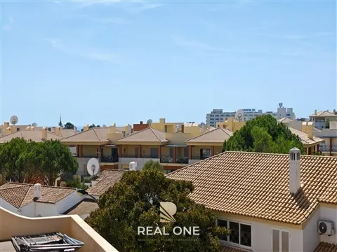 Apartamento Totalmente Renovado com Garagem | Centro de Albufeira