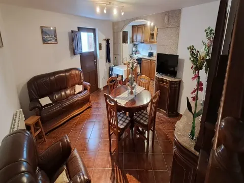 Moradia T3, Miranda do Douro