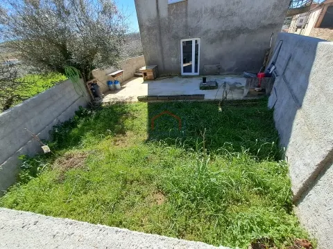 Moradia T4 em Atenor, Miranda do Douro