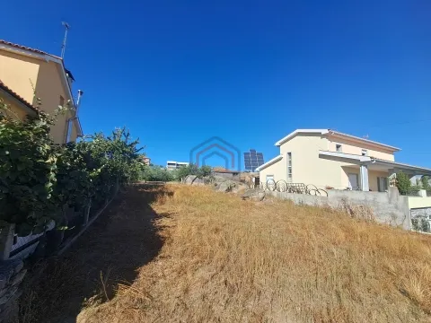 Terreno para construção, Miranda do Douro