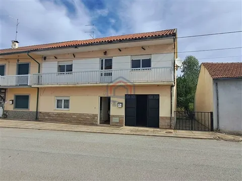 Maison 4 Chambre(s)