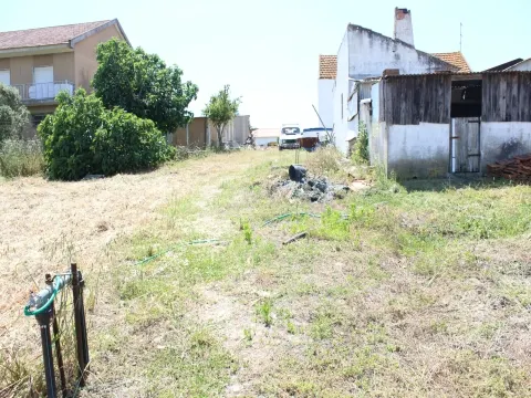 Terreno para construção de moradias em condominio fechado