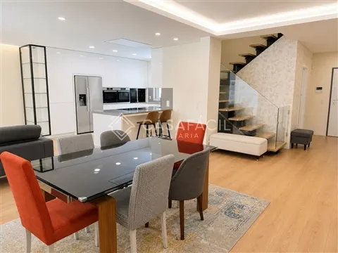 Apartamento T4 DUPLEX