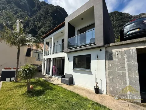 Casa Indipendente 4 Vani