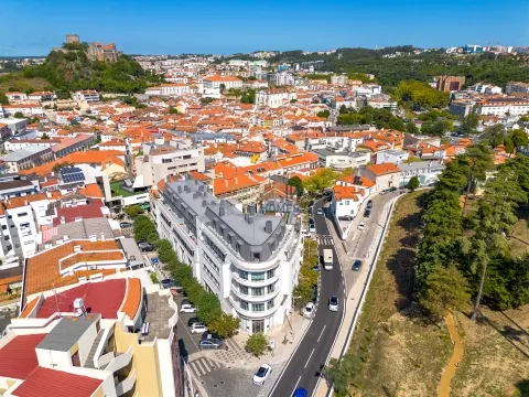 Shop for Rent in the Heart of Leiria