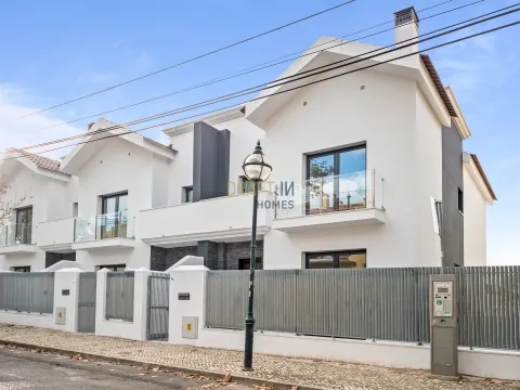 Ocean Prime Village - Luxury condominium with 11 villas in S. Pedro do Estoril, Cascais.