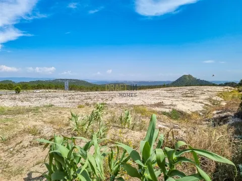 Lote de Terreno para Construção – Nazaré | 975 m²