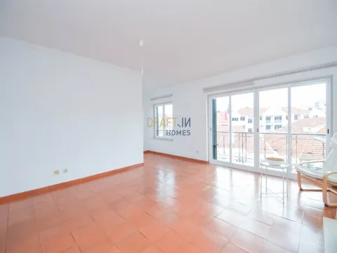 Apartamento T3 para arrendar no Monte Estoril