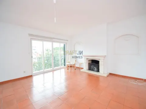 Apartamento T3 para arrendar no Monte Estoril