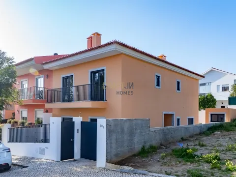 Moradia T3+2 no Estoril