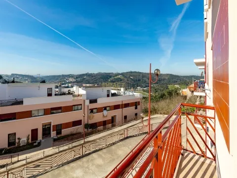 Apartamento T3 em Alcobaça