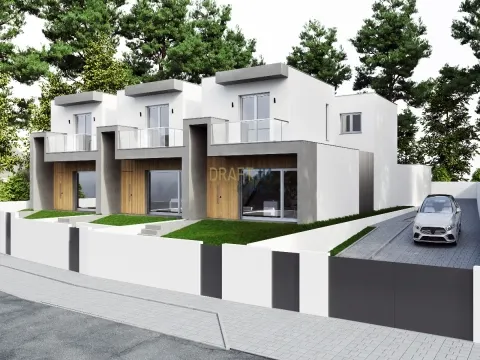 Chalet de 3+1 dormitorios en construcción en Milagres, Leiria