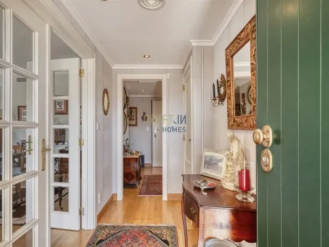 3-Zimmer-Wohnung in Monte Estoril zu verkaufen.