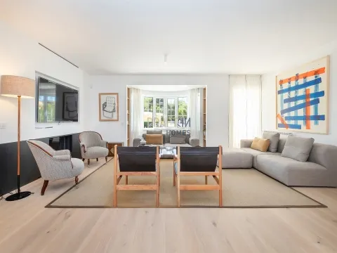 Haus mit 4 Schlafzimmern und Meerblick in Cascais zu vermieten