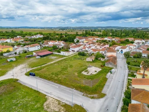 Terrain de 2882 m², pour la construction de maisons individuelles !