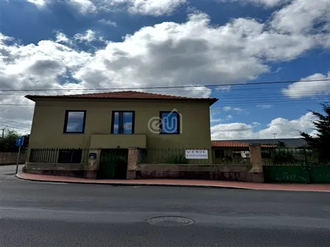Moradia T9