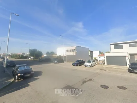 Lote de Terreno em São Mamede de Infesta