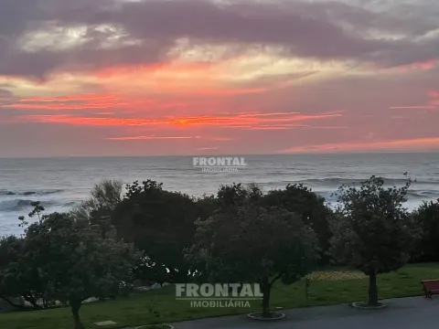 Apartamento T2+1 na Foz c/ Vista Mar