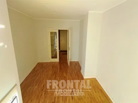 Apartamento T3 em Excelente Estado | Ramalde, Porto