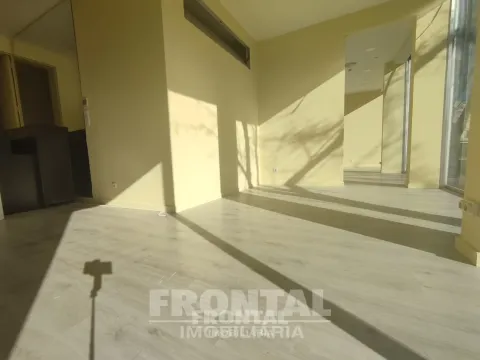 Loja Comercial com 99,97 m² - Alto Potencial de Negócio | São Mamede de Infesta