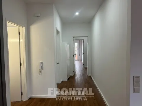 Apartamento T3 com Garagem Box | Águas Santas, Maia