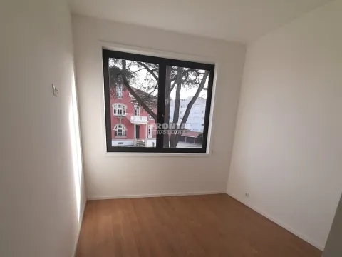 Spacious 1+1 bedroom apartment, renovated - for rent &#124; Francos, Ramalde, Porto