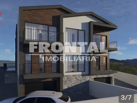 Semi-detached house T4