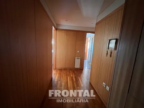 One-Bedroom Apartment for Rent &#124; Pedrouços, Maia, Porto