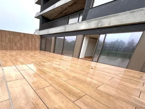 T2 Novo matosinhos Sul c/terraço e jardim